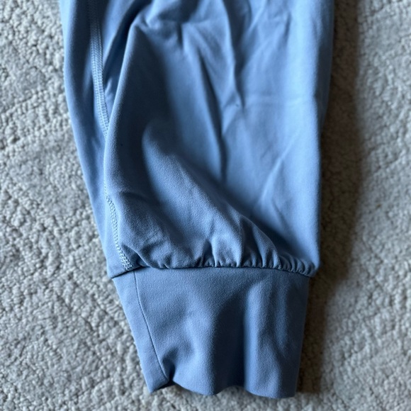 Athleta Salutation Jogger Blue Star Color Size Medium Regular Full Length - Picture 8 of 8